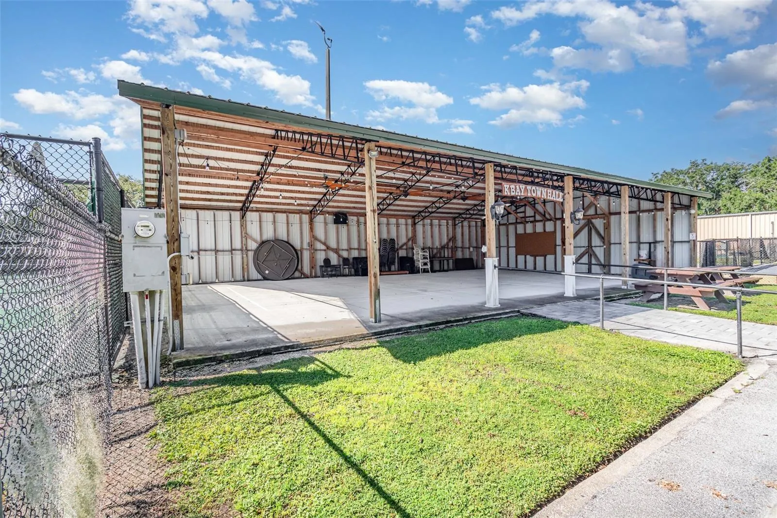 1802 LEE JANZEN DR