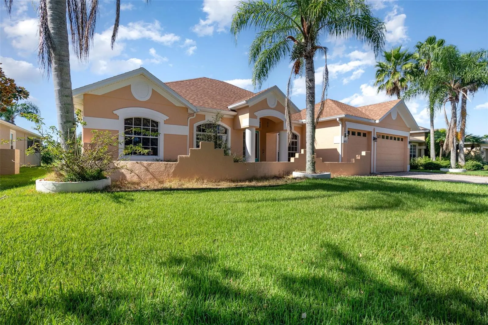 1802 LEE JANZEN DR