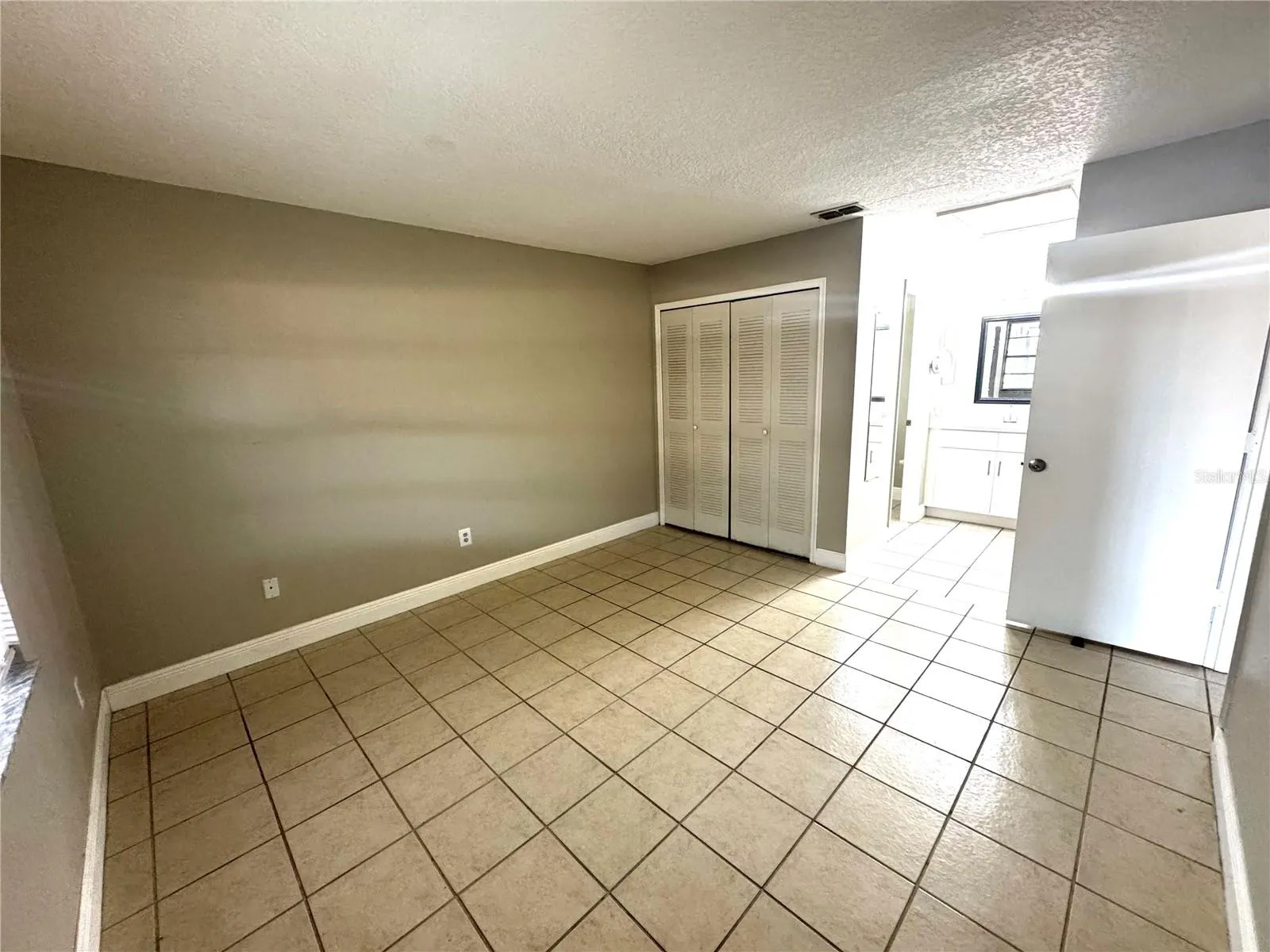 2305 ST MARTEEN CT