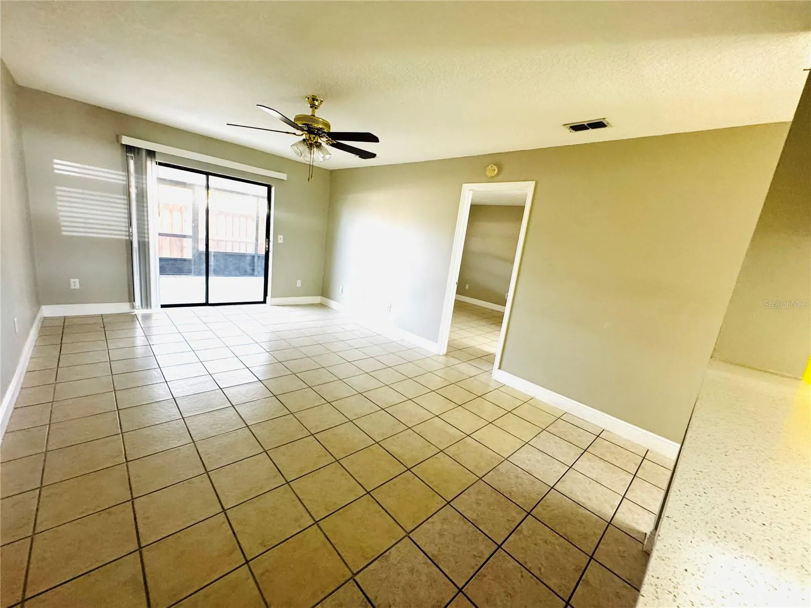 2305 ST MARTEEN CT