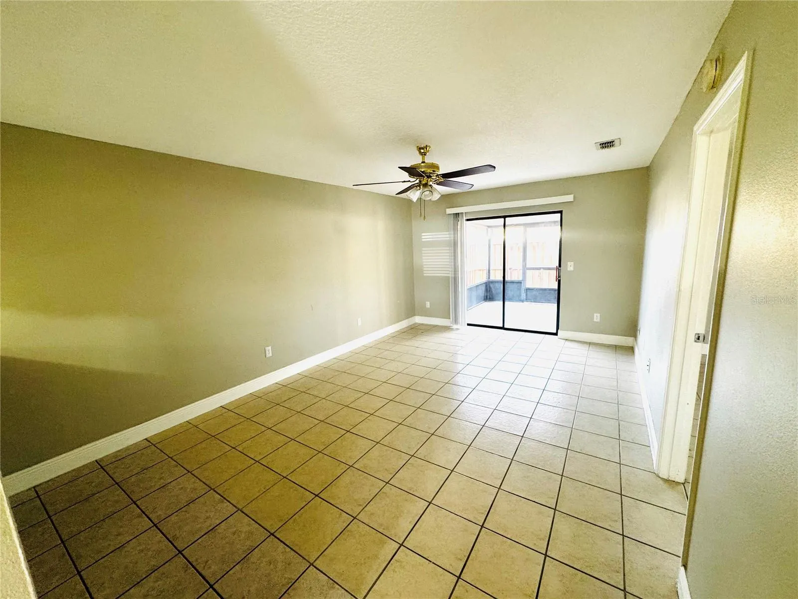 2305 ST MARTEEN CT