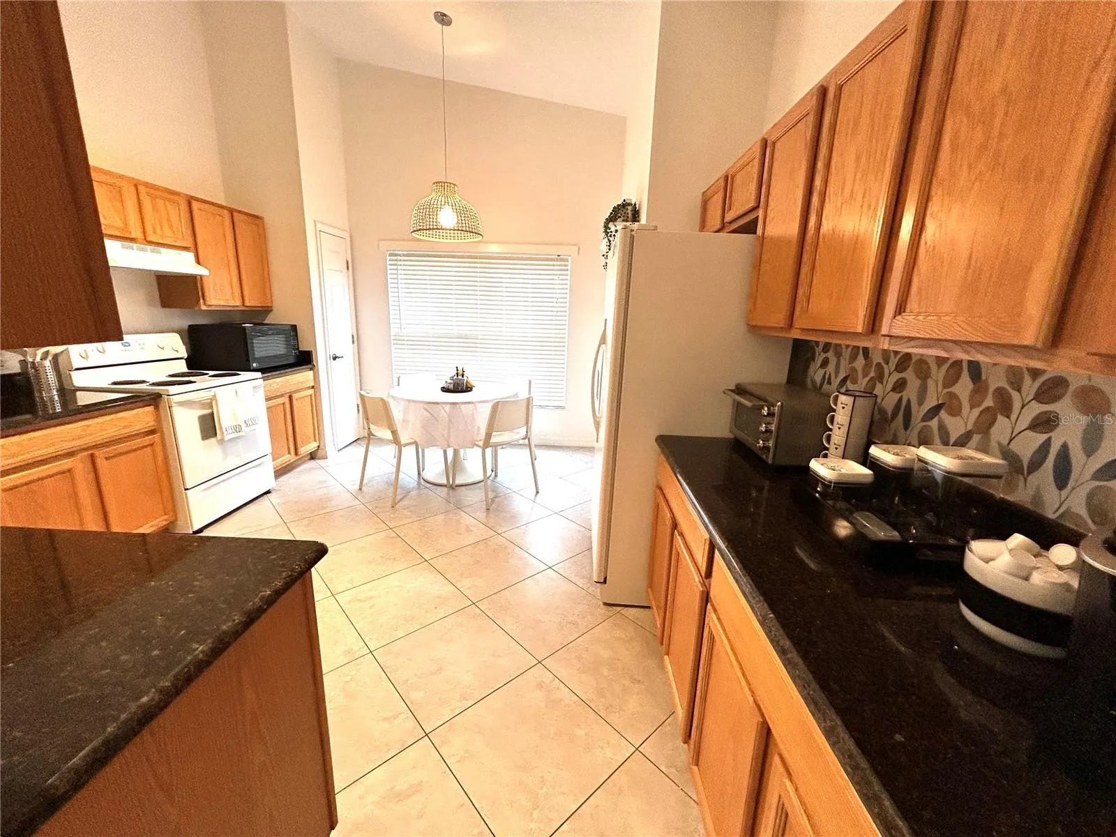 585 GRAND CANAL DR