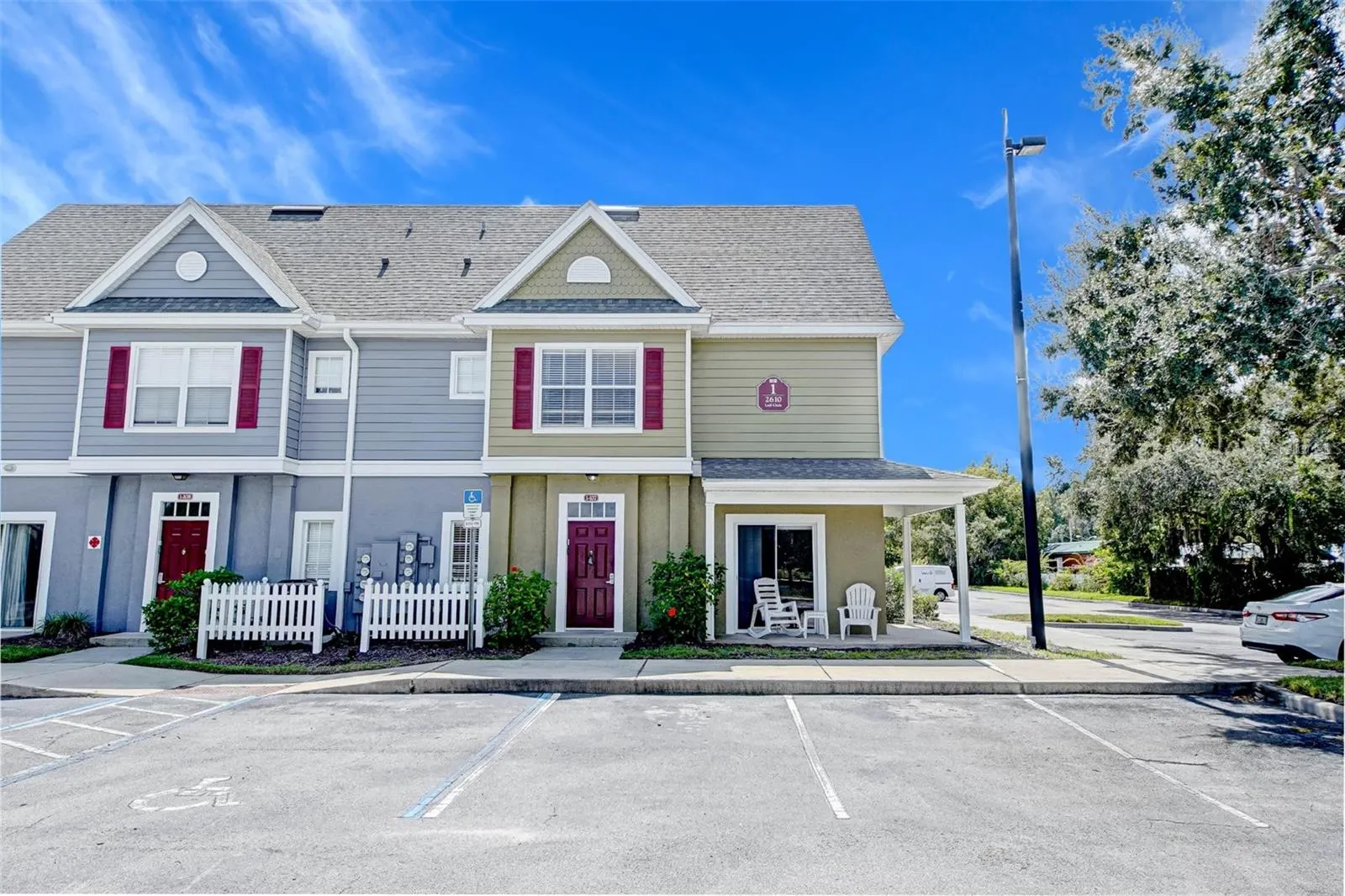 2610 LODI CIR #107, #107