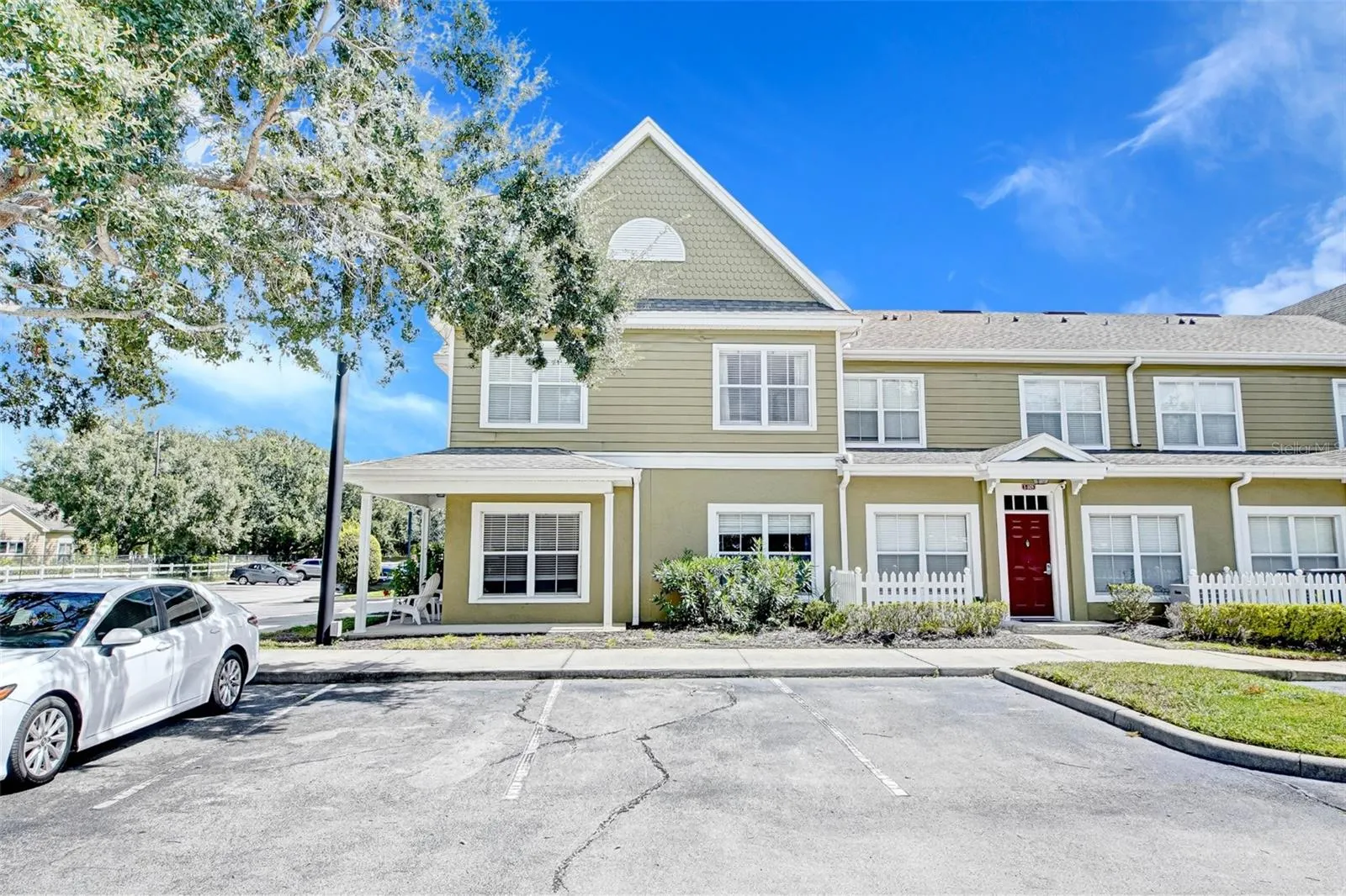 2610 LODI CIR #107, #107