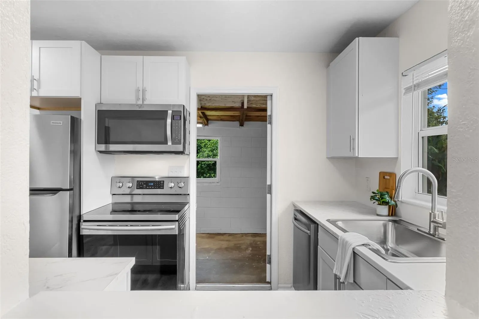 6233 GEORGIA CT