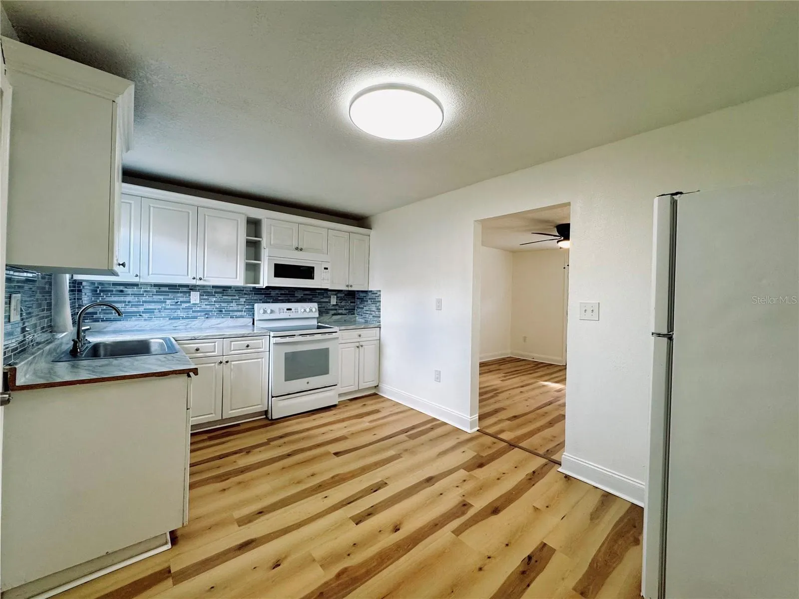 522 MAIN ST #B, #B
