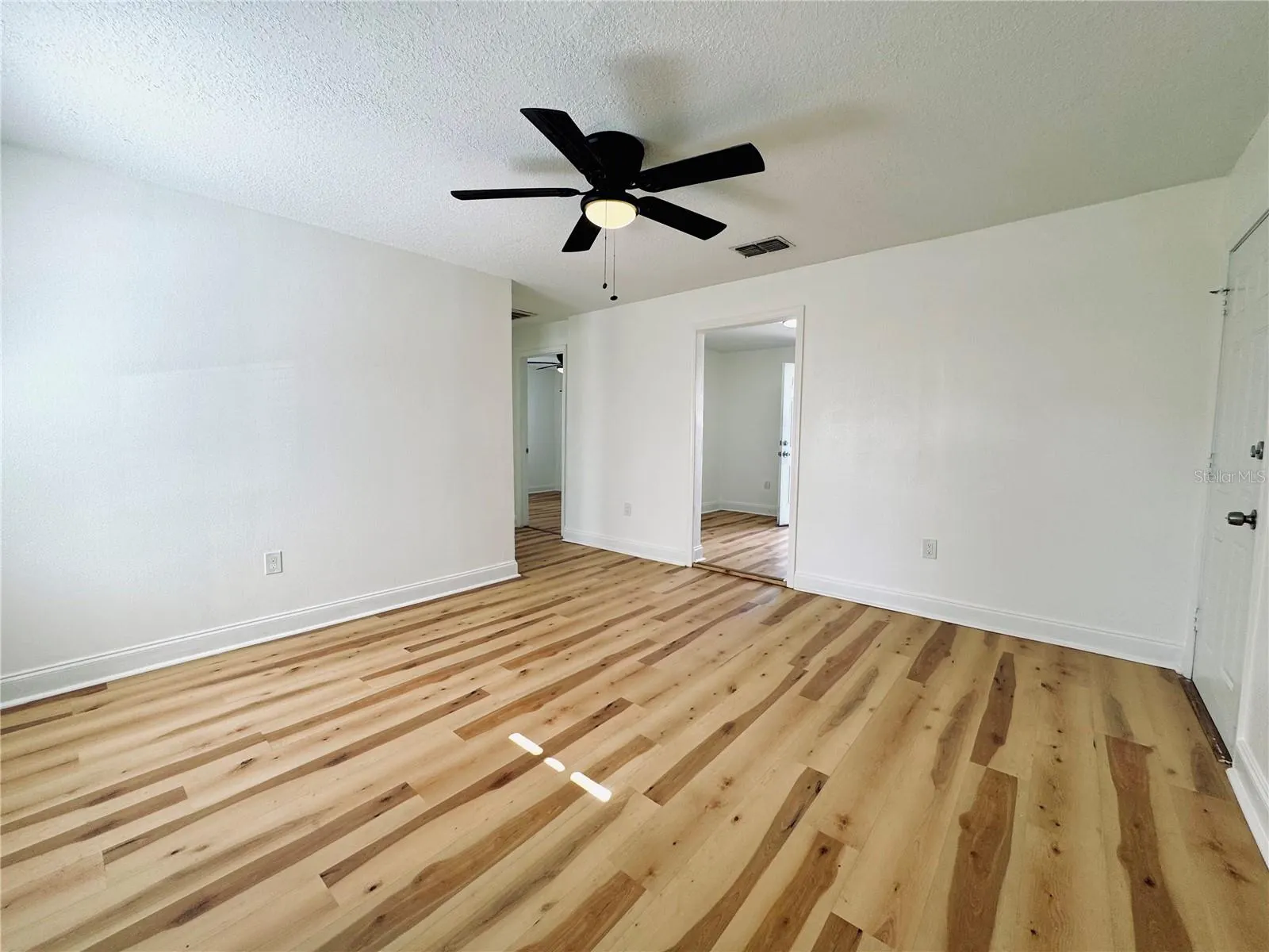 522 MAIN ST #B, #B
