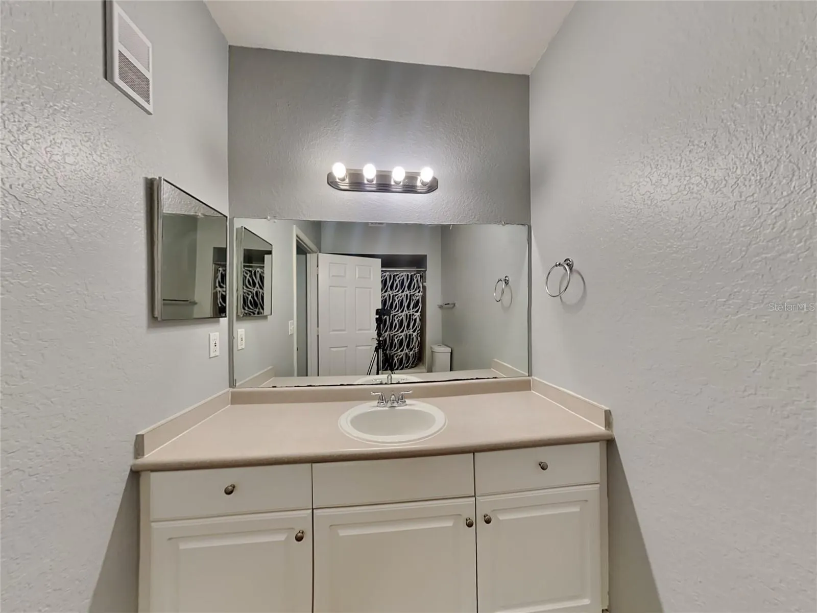 2328 MIDTOWN TER #1024, #1024