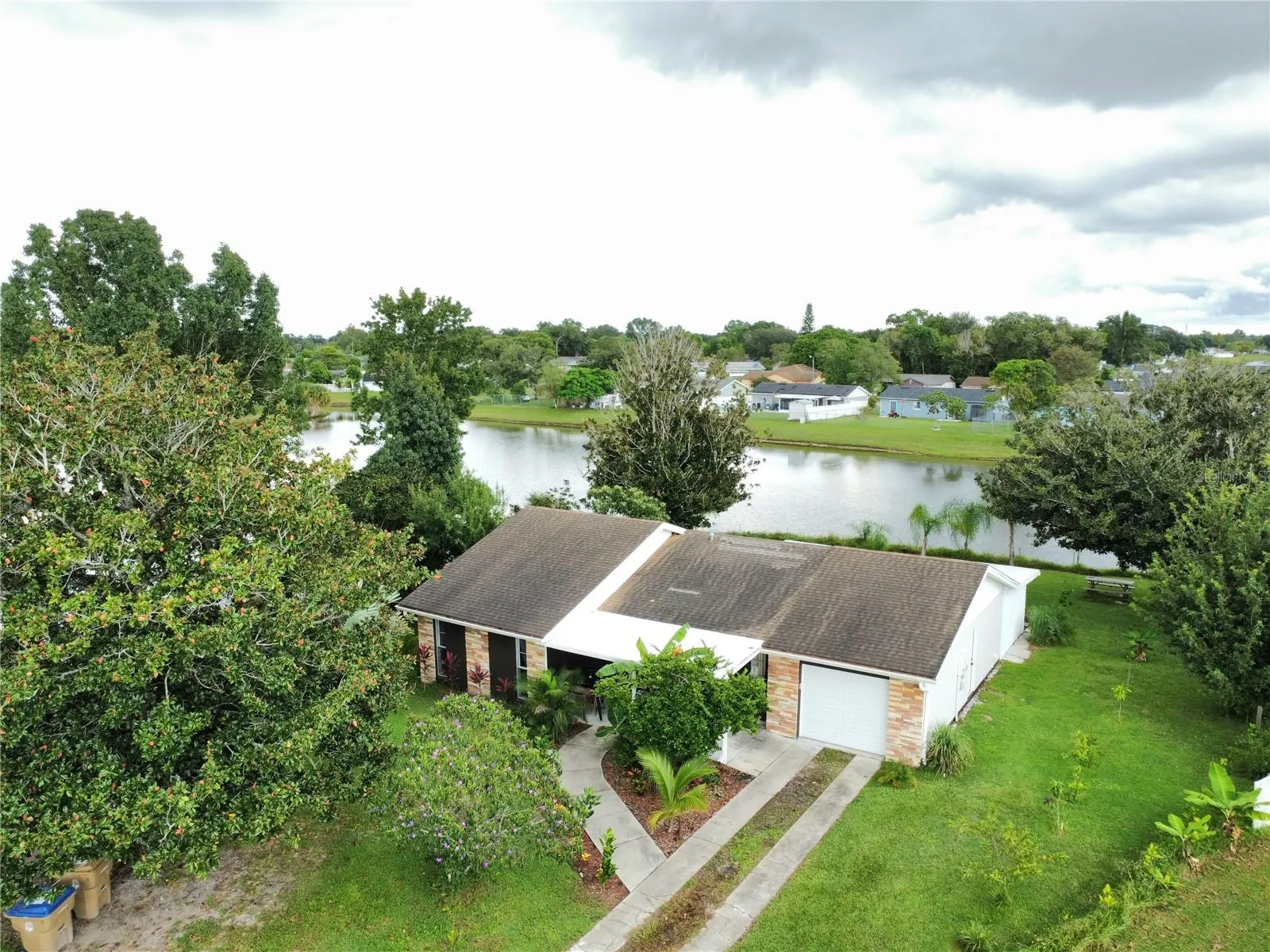 85 ALDERWOOD DR