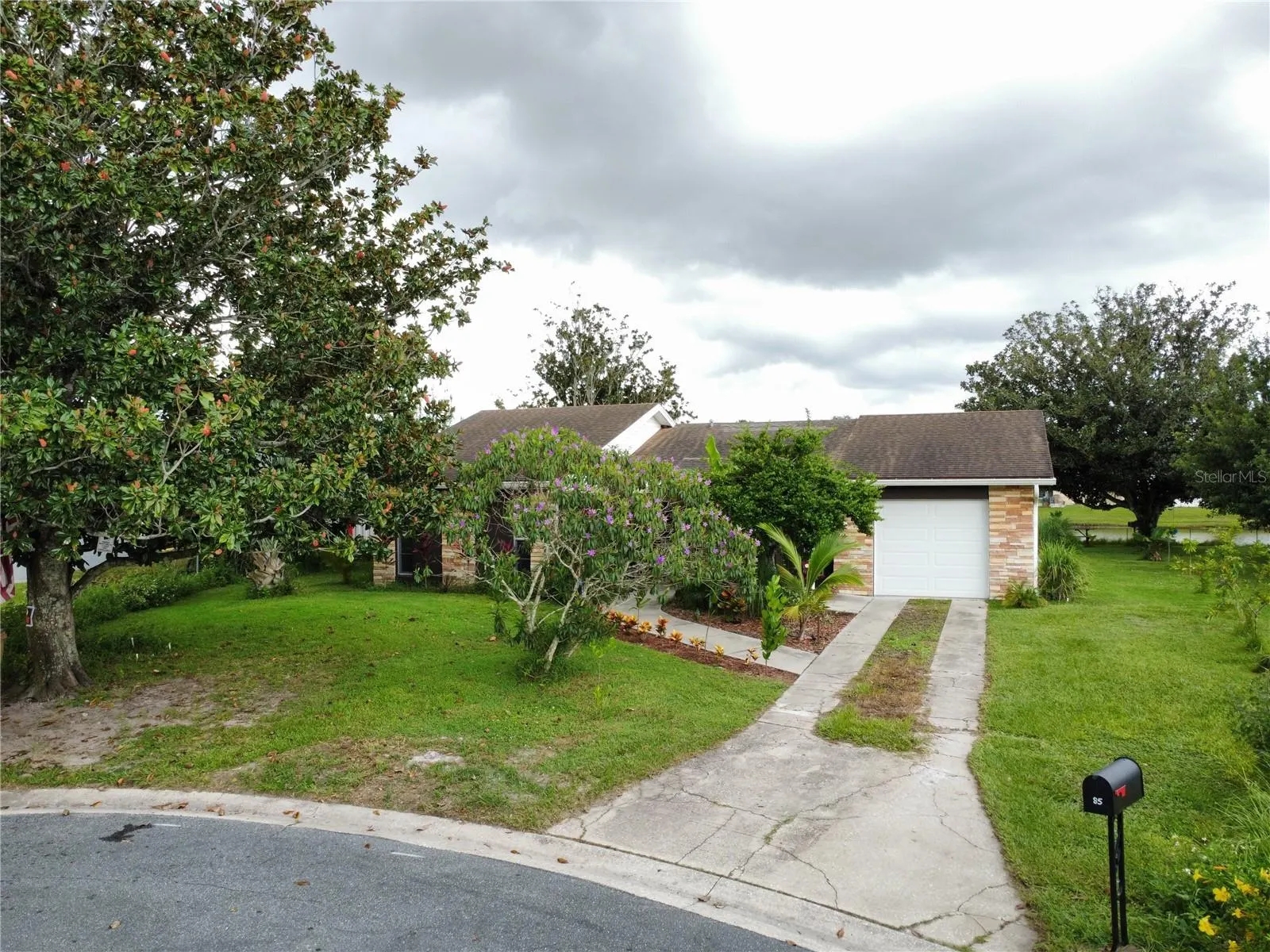 85 ALDERWOOD DR