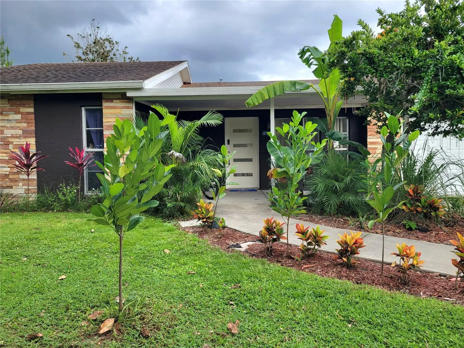 85 ALDERWOOD DR