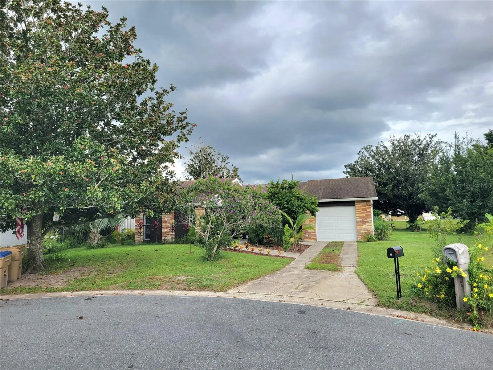85 ALDERWOOD DR
