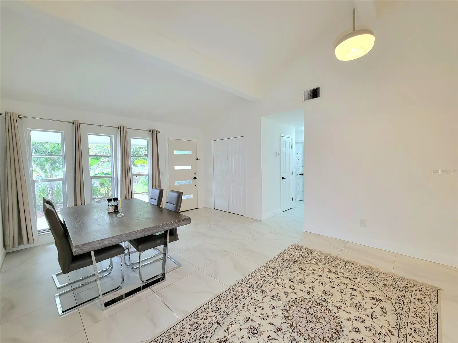 85 ALDERWOOD DR