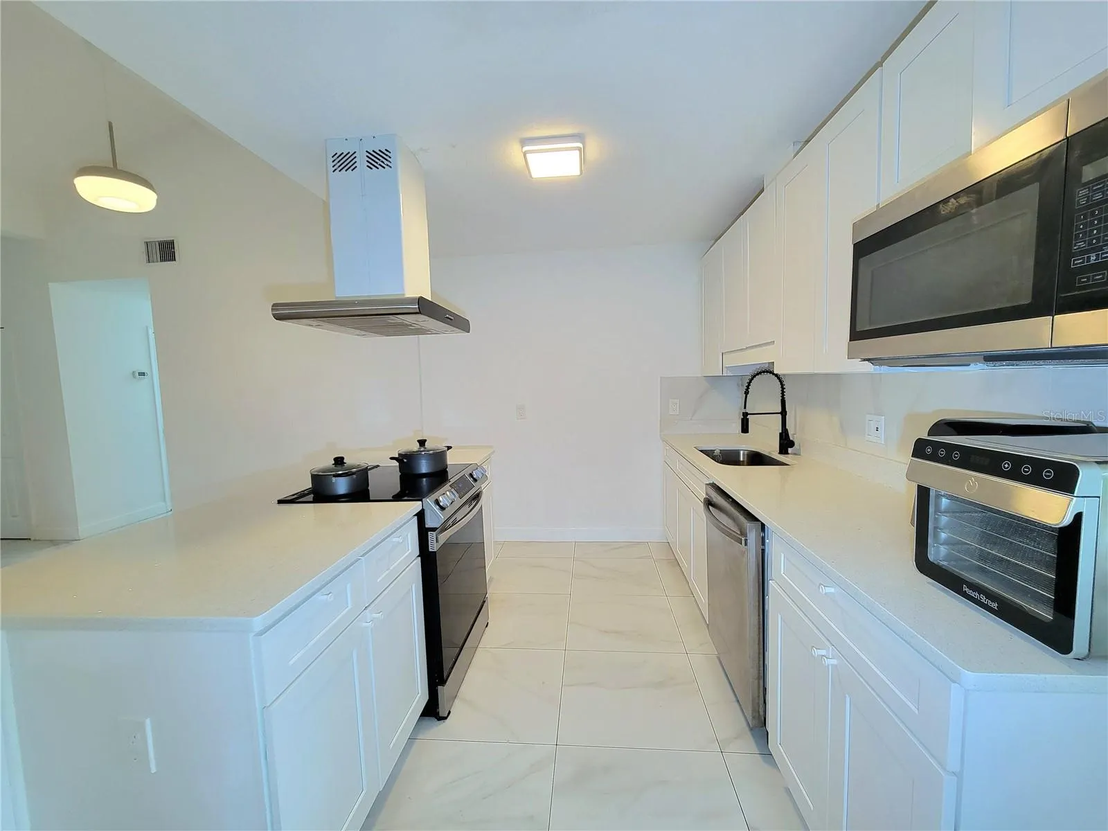 85 ALDERWOOD DR
