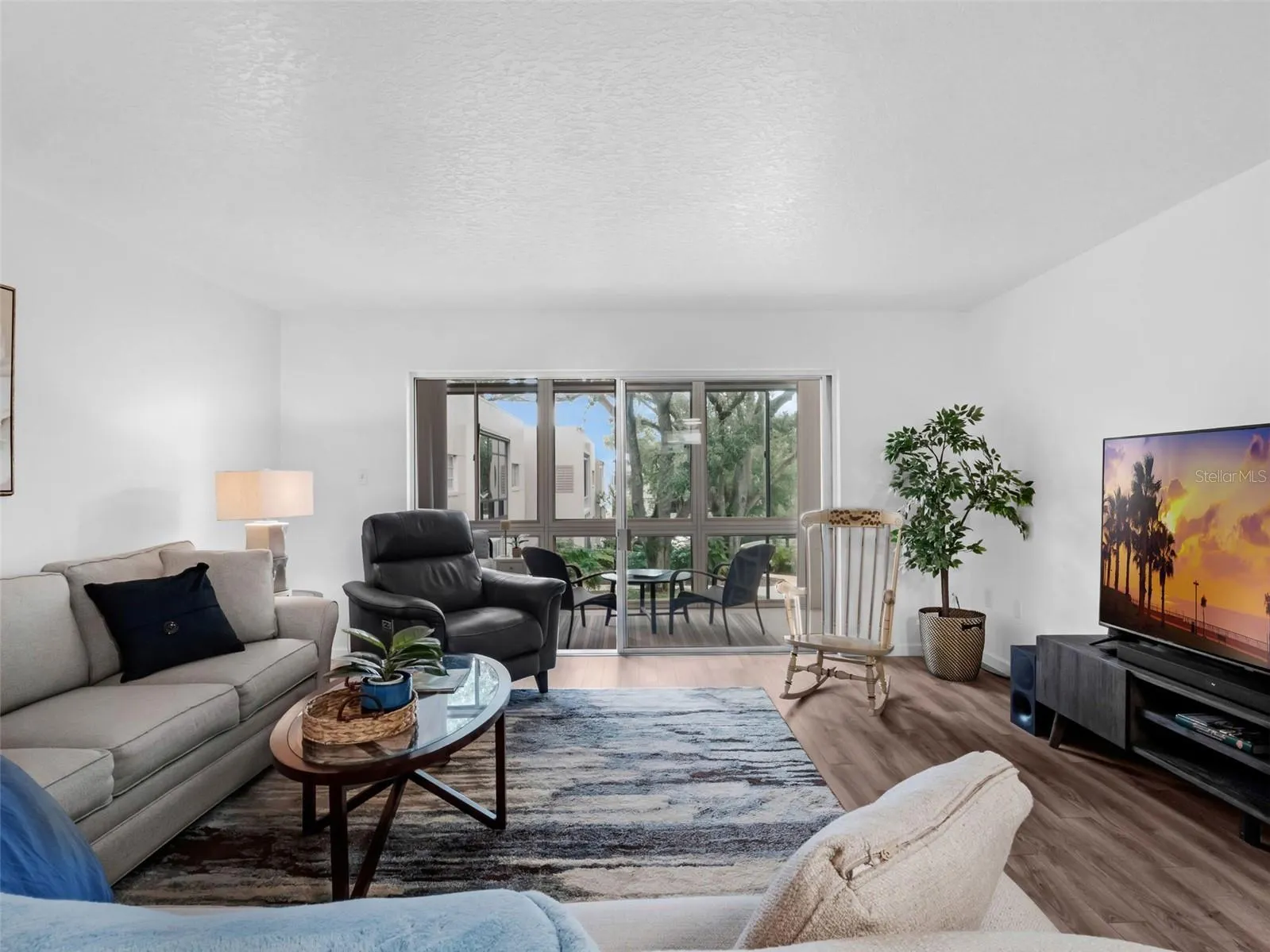 700 MELROSE AVE #D21, #D21