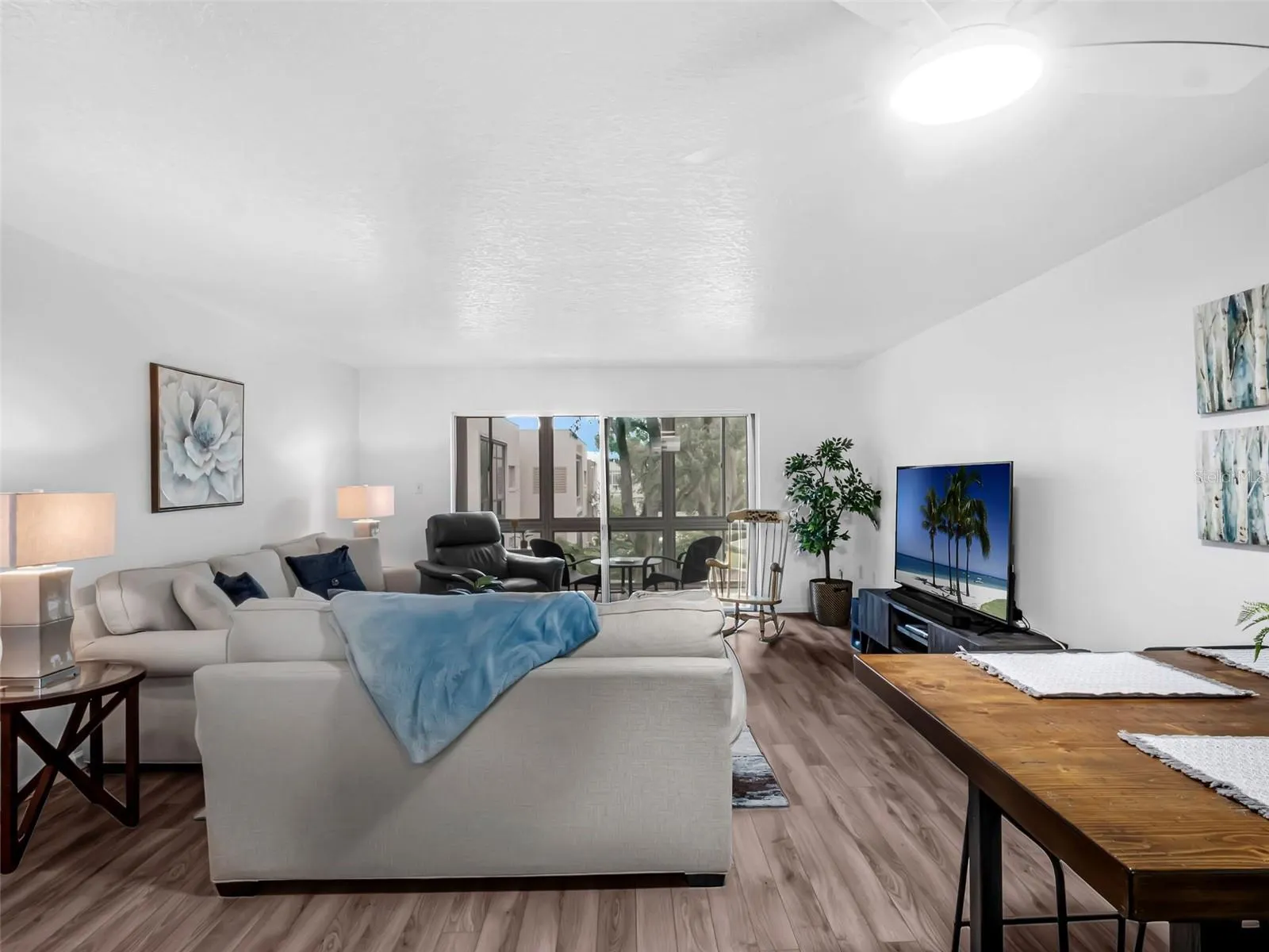 700 MELROSE AVE #D21, #D21
