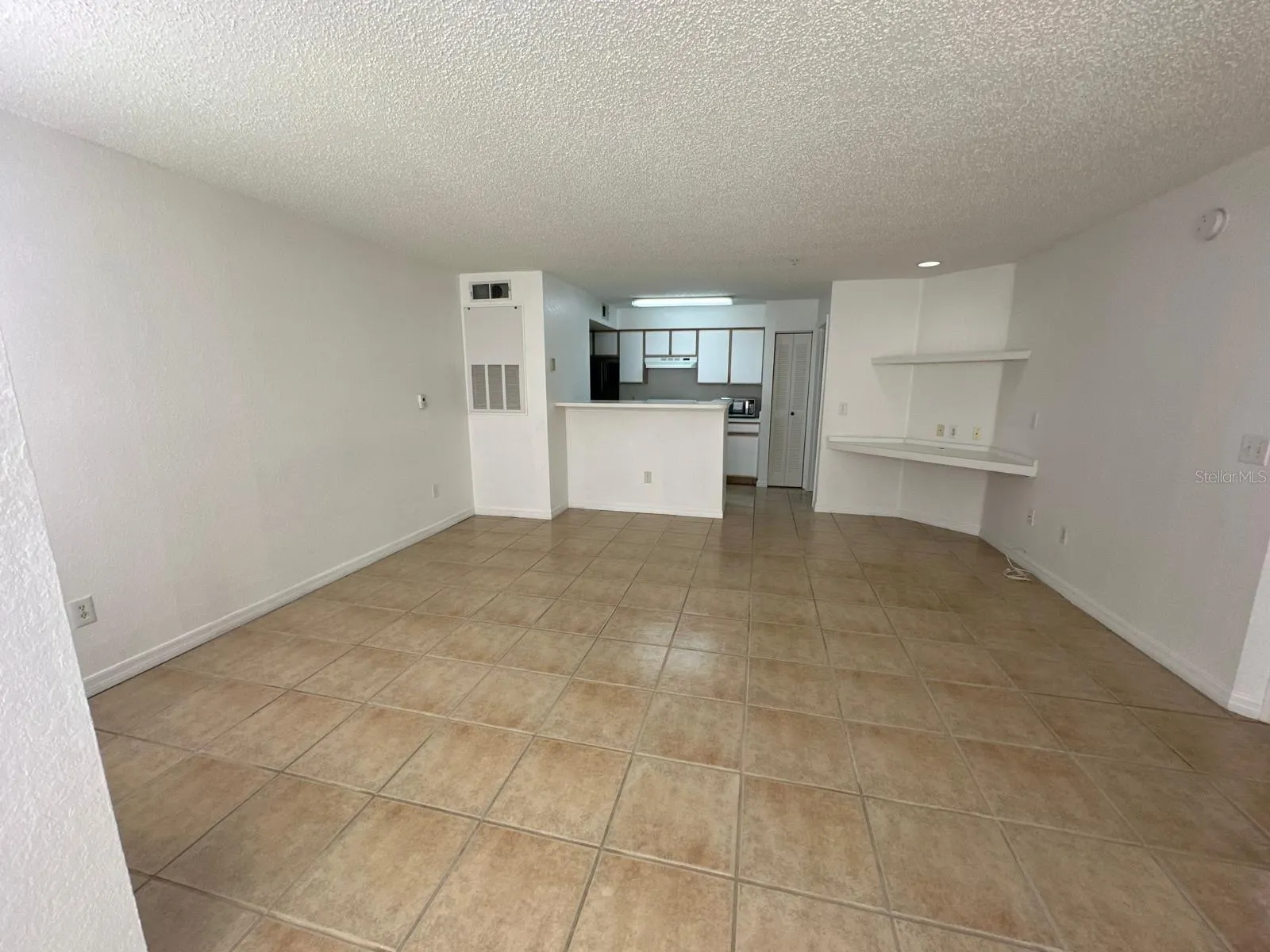 2210 GRAND CAYMAN CT #1711, #1711