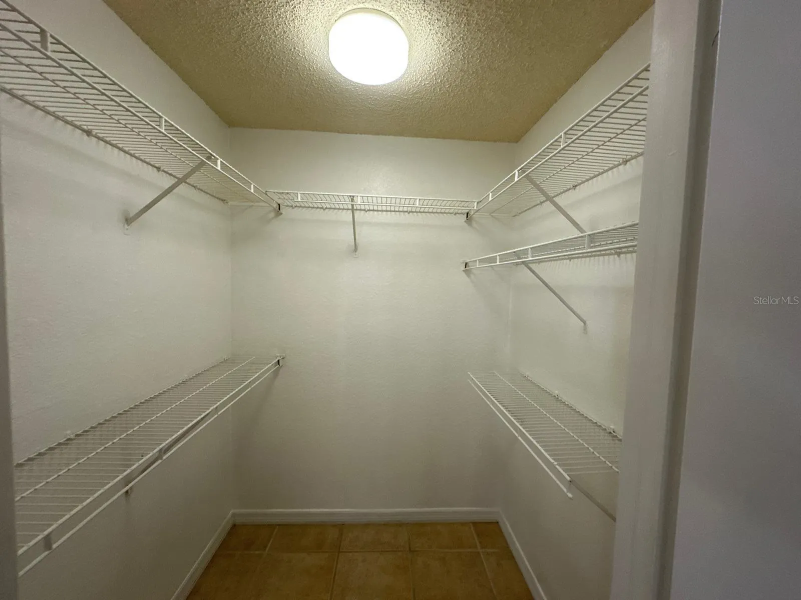 2210 GRAND CAYMAN CT #1711, #1711