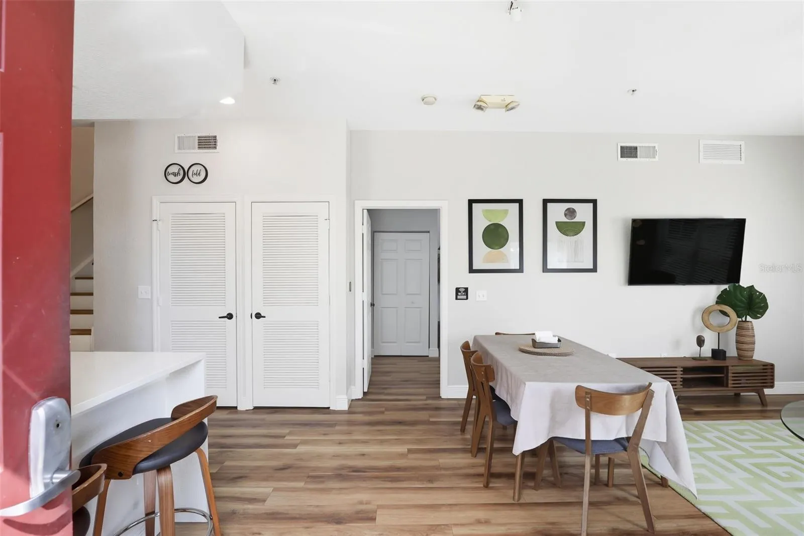 2606 LODI CIR #102, #102