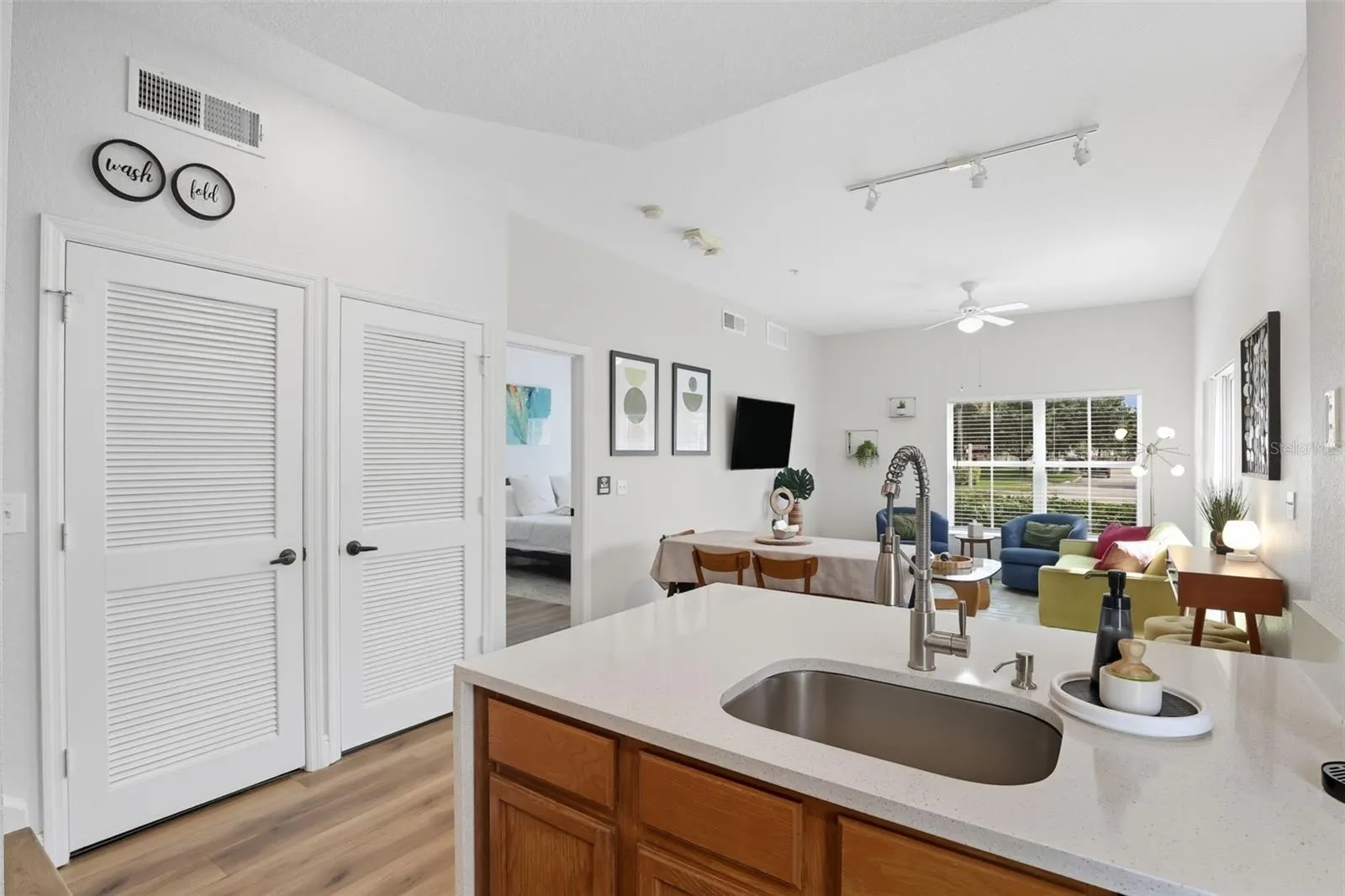 2606 LODI CIR #102, #102