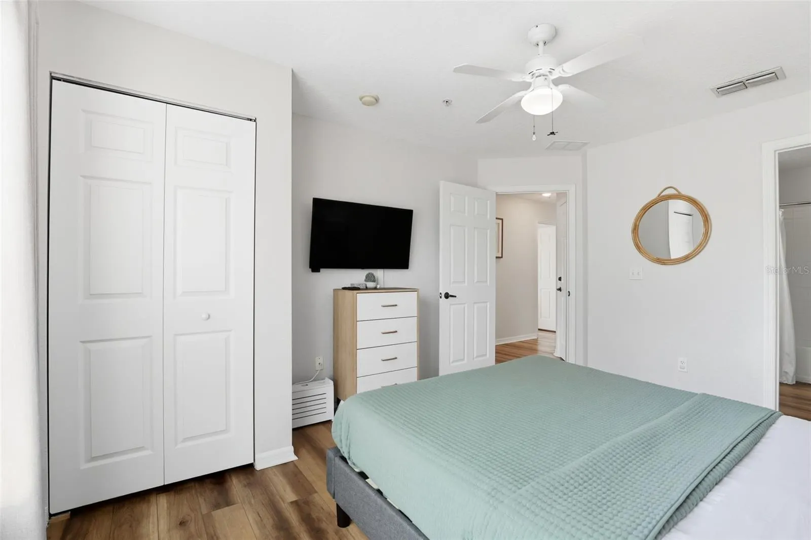2606 LODI CIR #102, #102