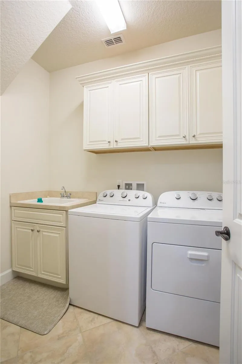 12071 ULETA LN