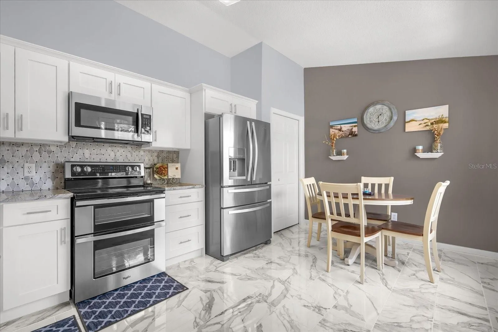 6043 LAKE POINTE DR #308, #308