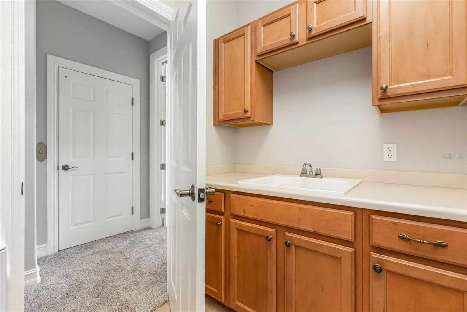 1304 3RD STREET CIR E