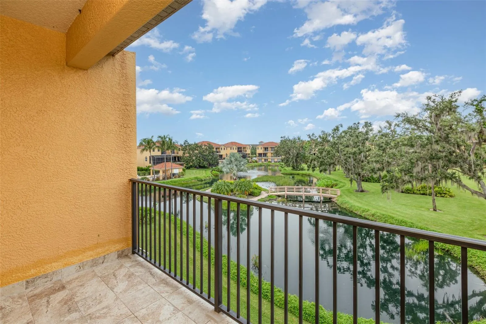 1304 3RD STREET CIR E