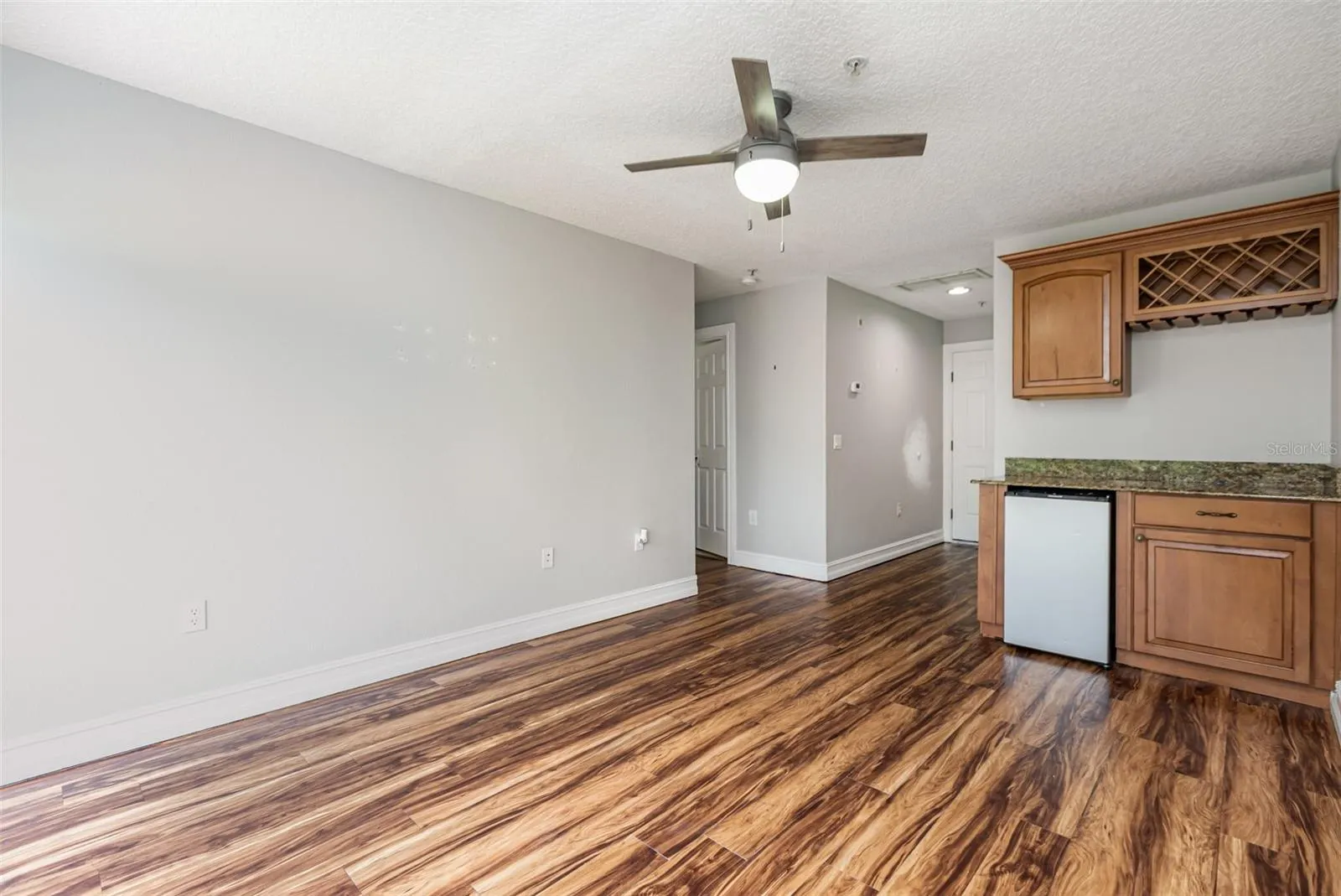 1304 3RD STREET CIR E