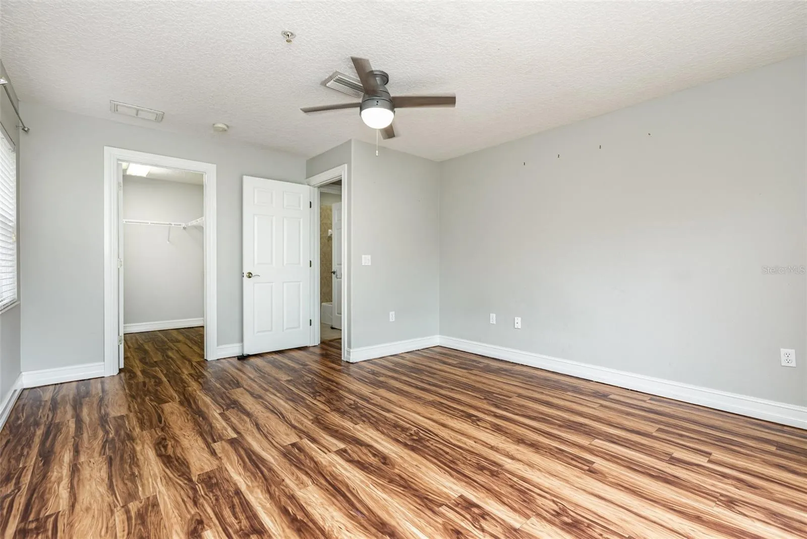 1304 3RD STREET CIR E
