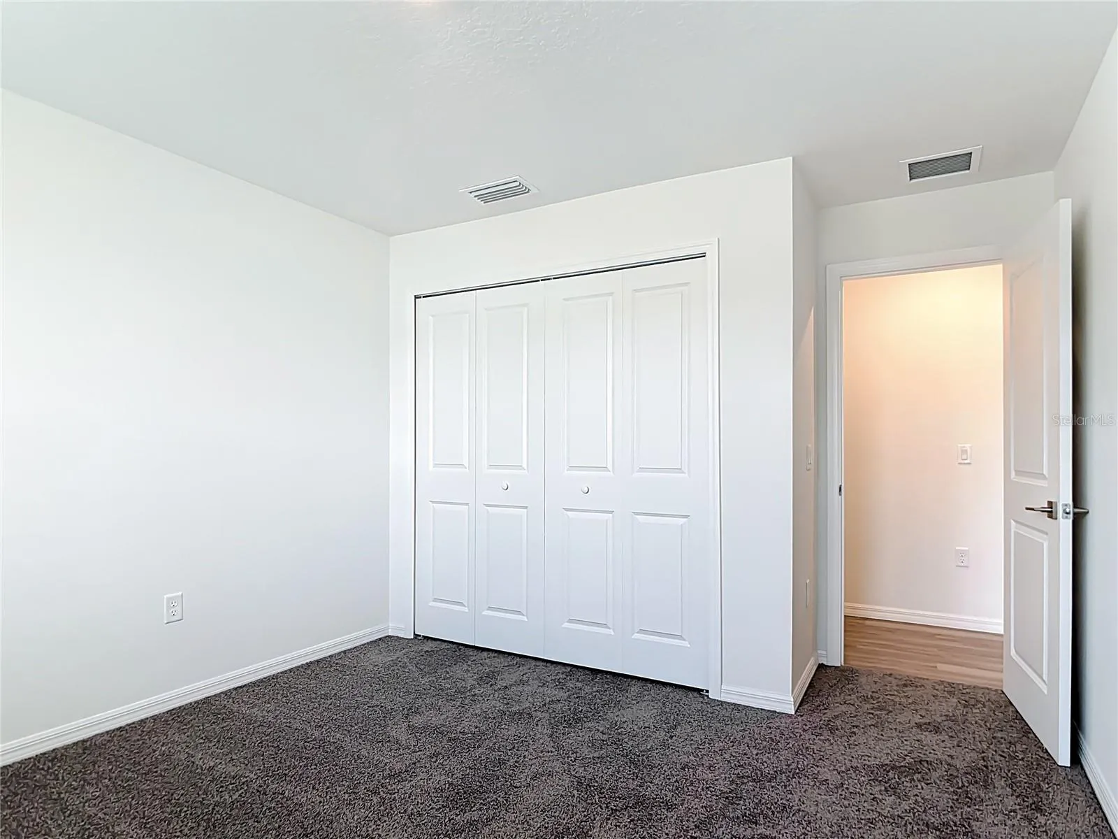 5565 LAVENDER AVE