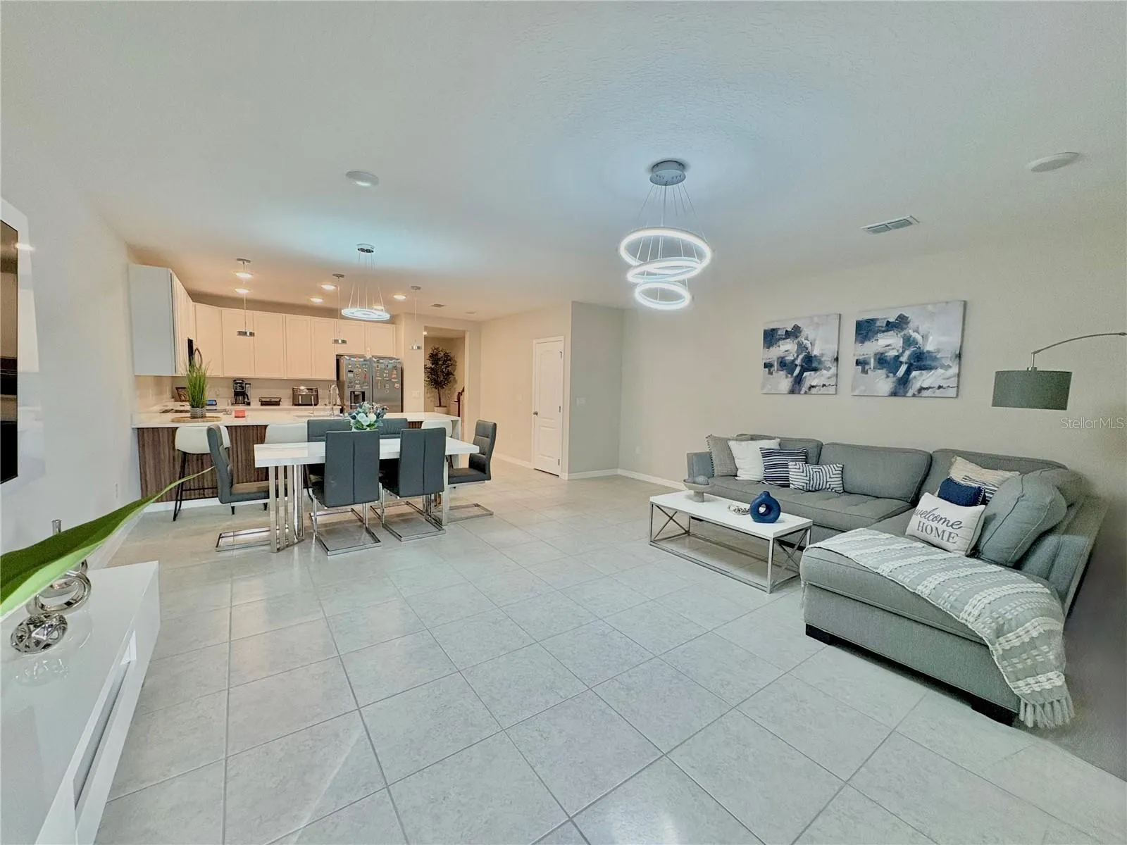 4900 CORAL CASTLE DRIVE