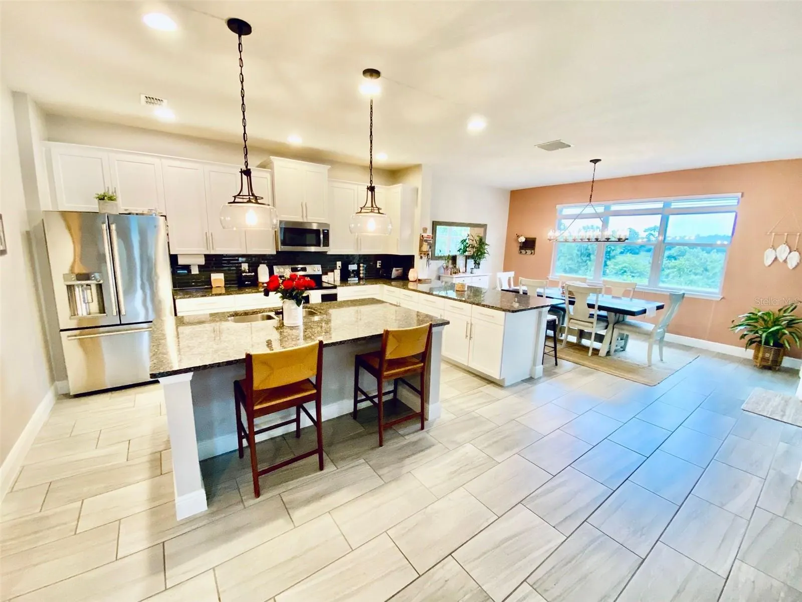 124 WHIRLAWAY DR