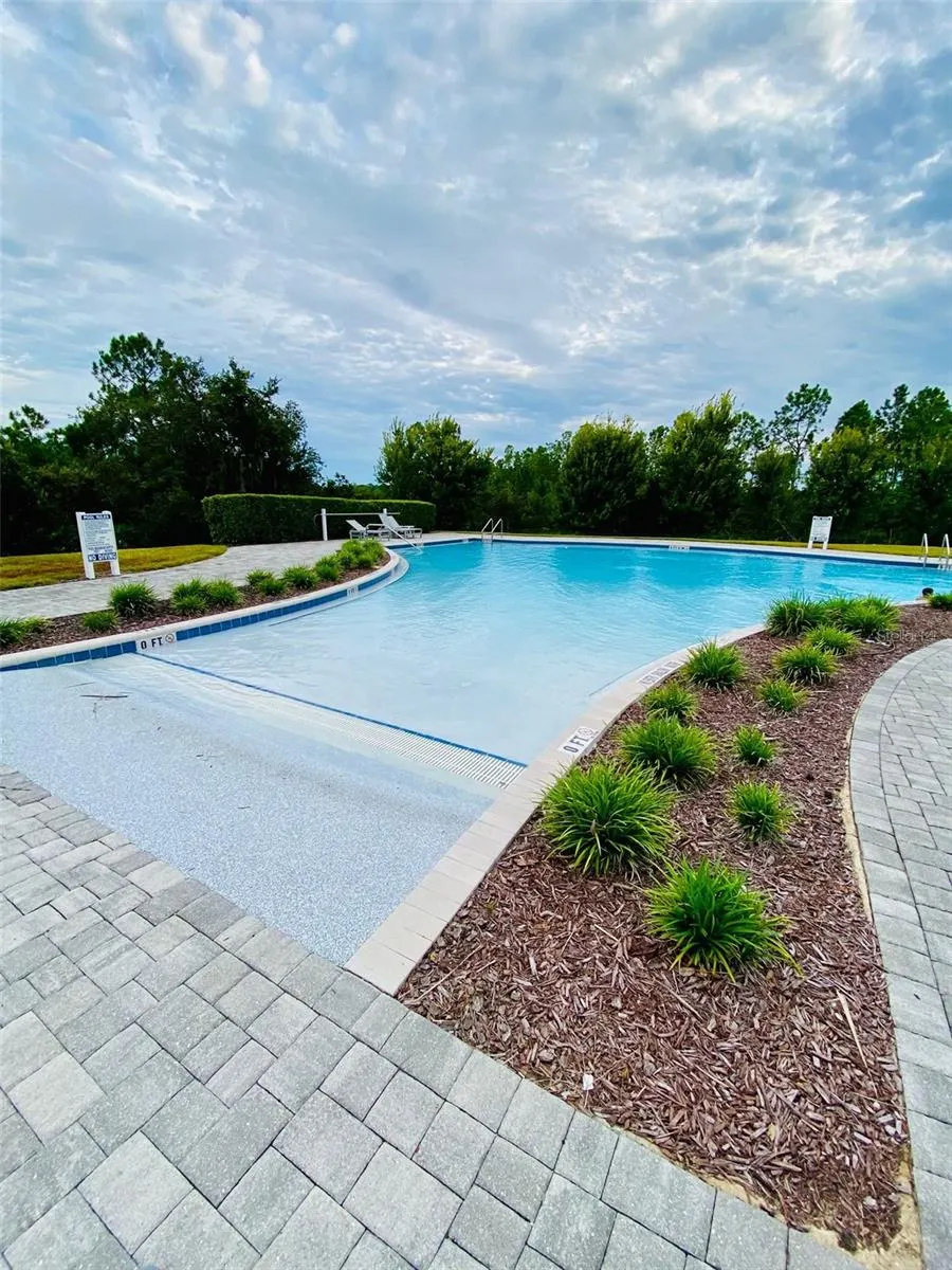124 WHIRLAWAY DR