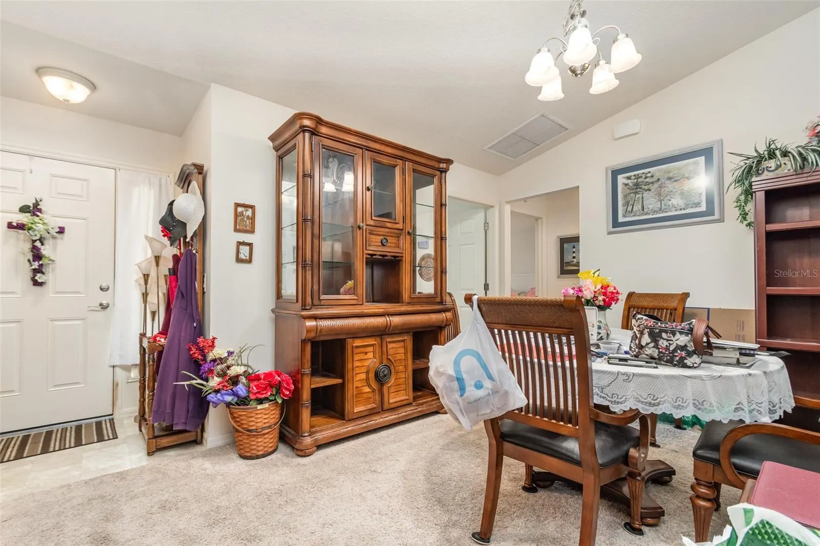 1013 PARKER PL