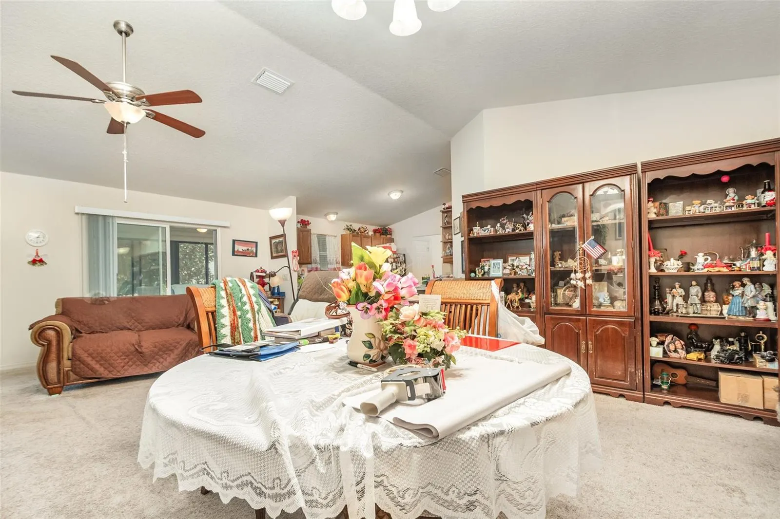1013 PARKER PL