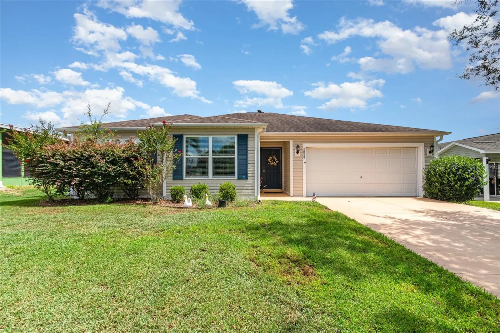 1013 PARKER PL