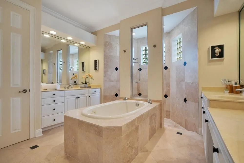 13527 LAKE CAWOOD DR