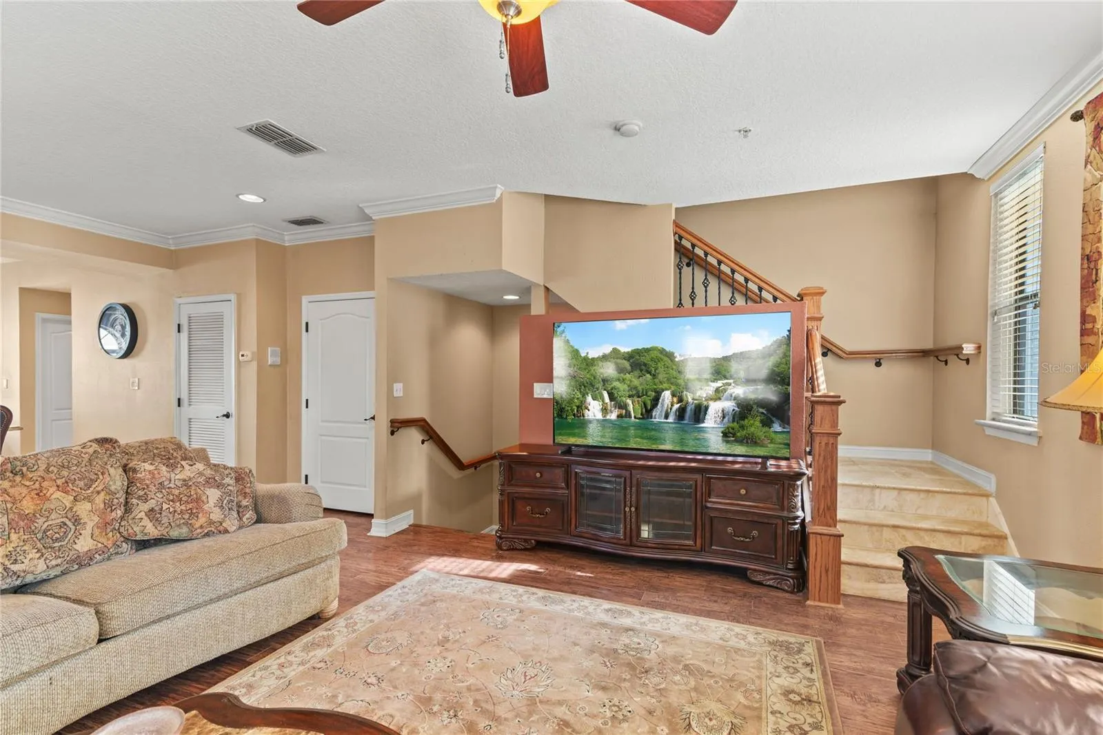3433 MESSINA DR