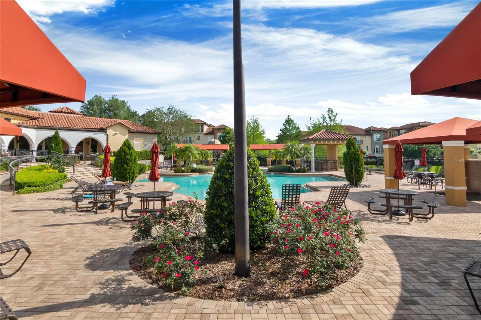 3433 MESSINA DR