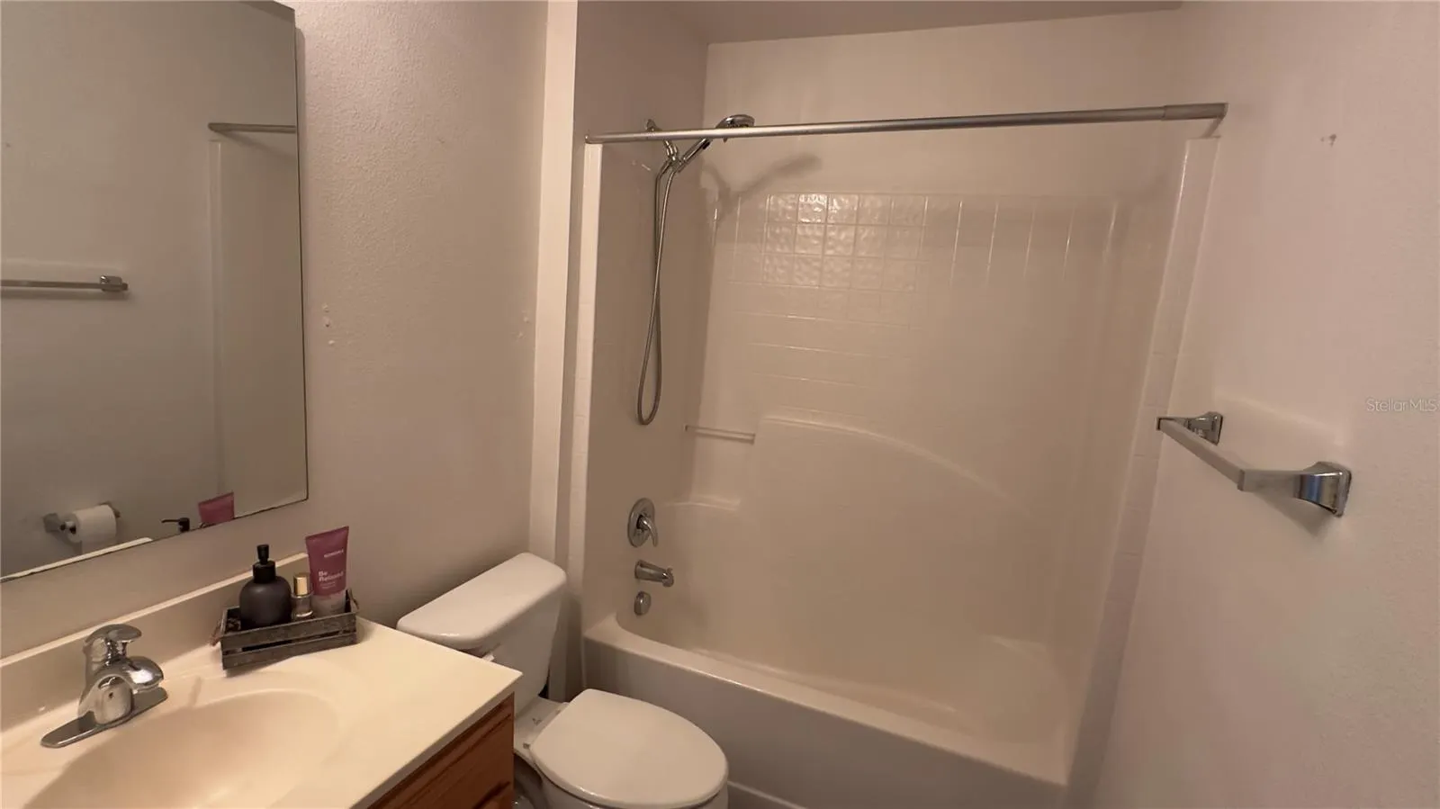 318 COLONY CT