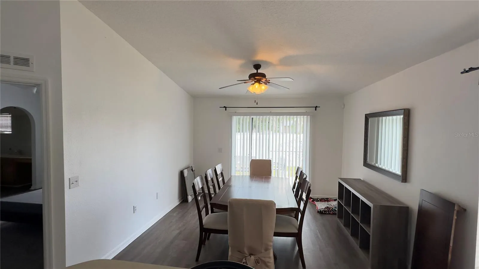 318 COLONY CT