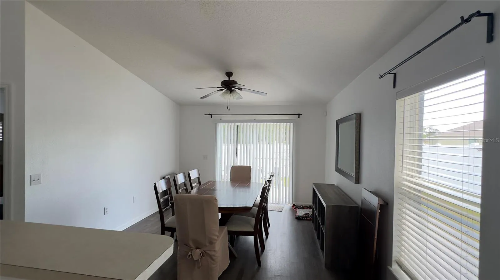 318 COLONY CT