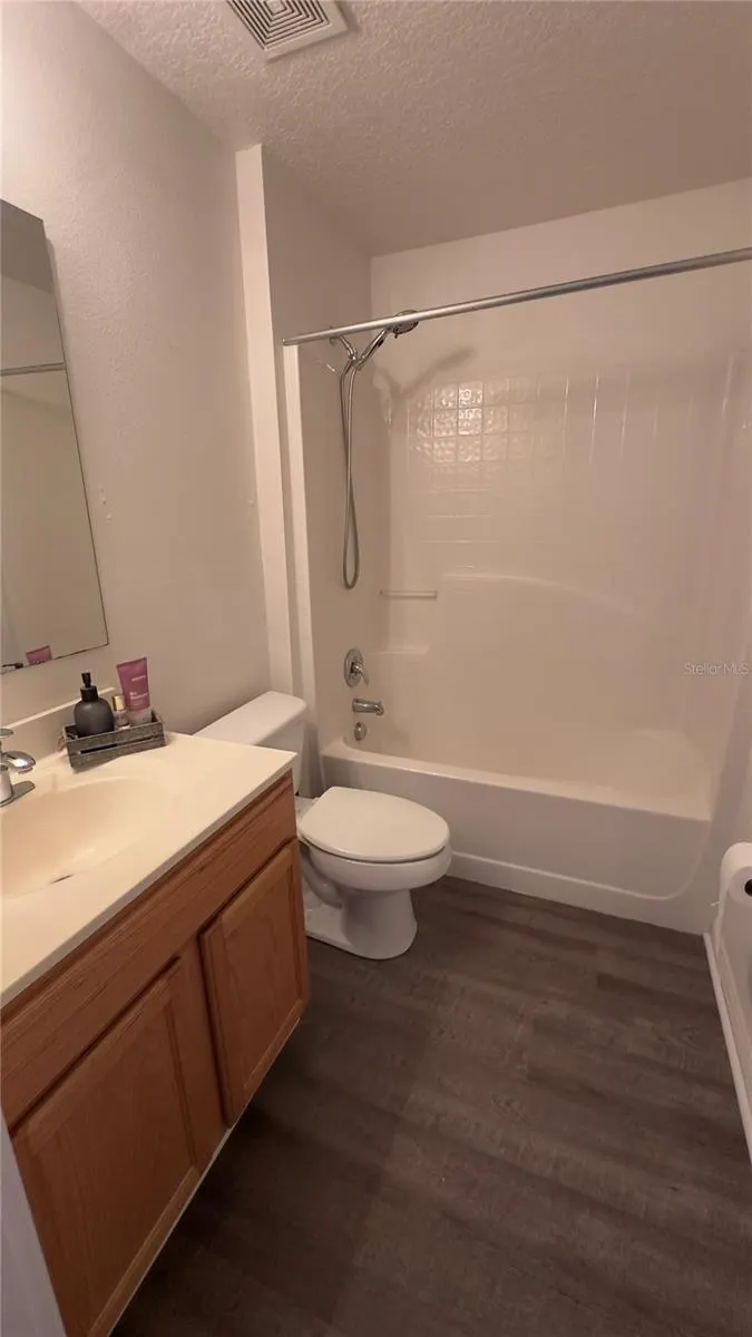 318 COLONY CT