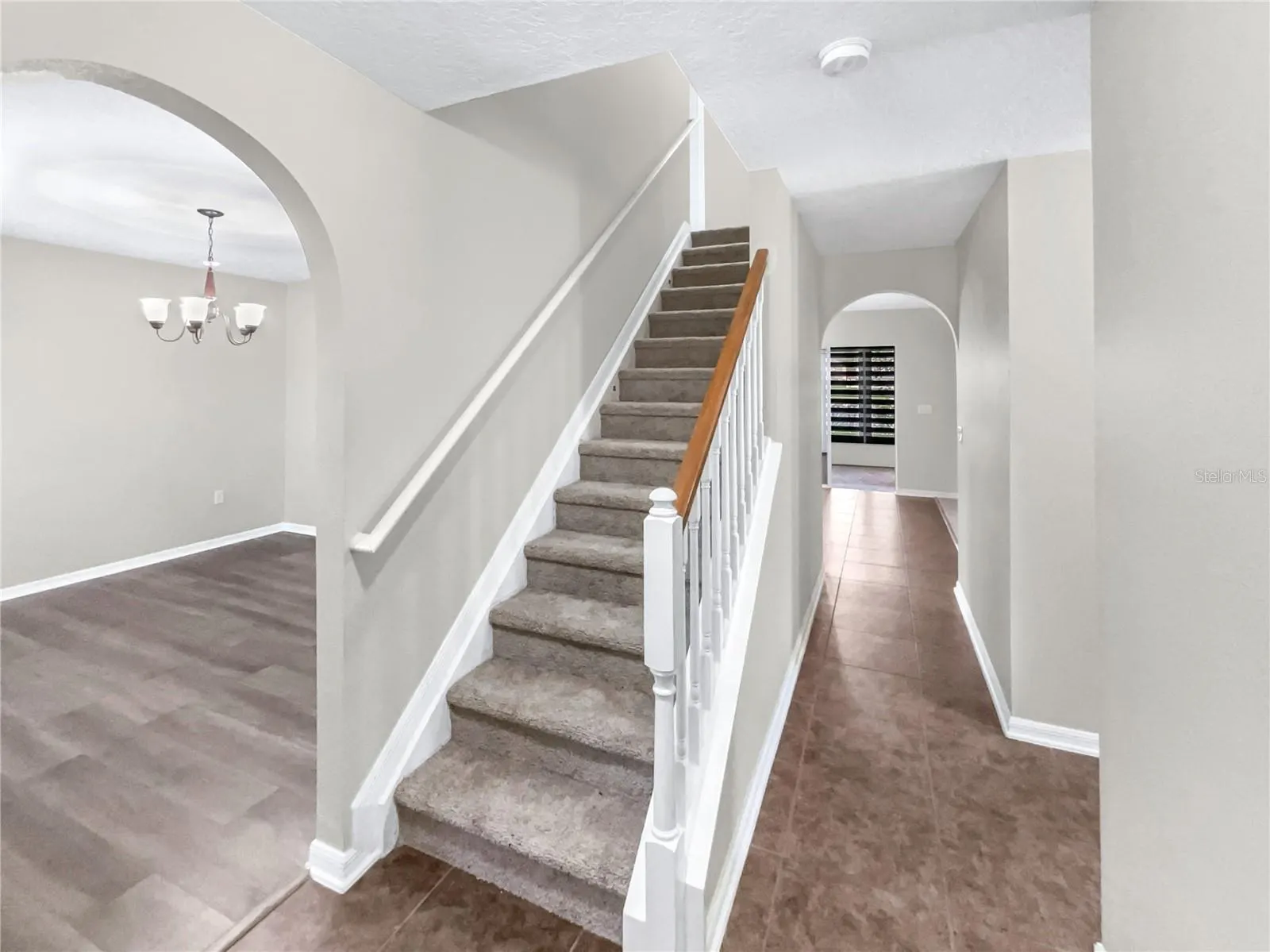 5361 SILVER THISTLE LN