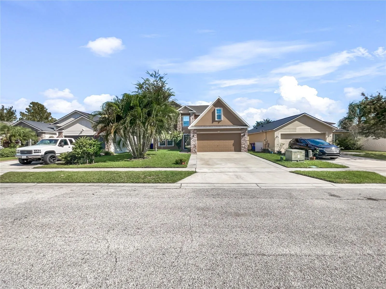 5361 SILVER THISTLE LN