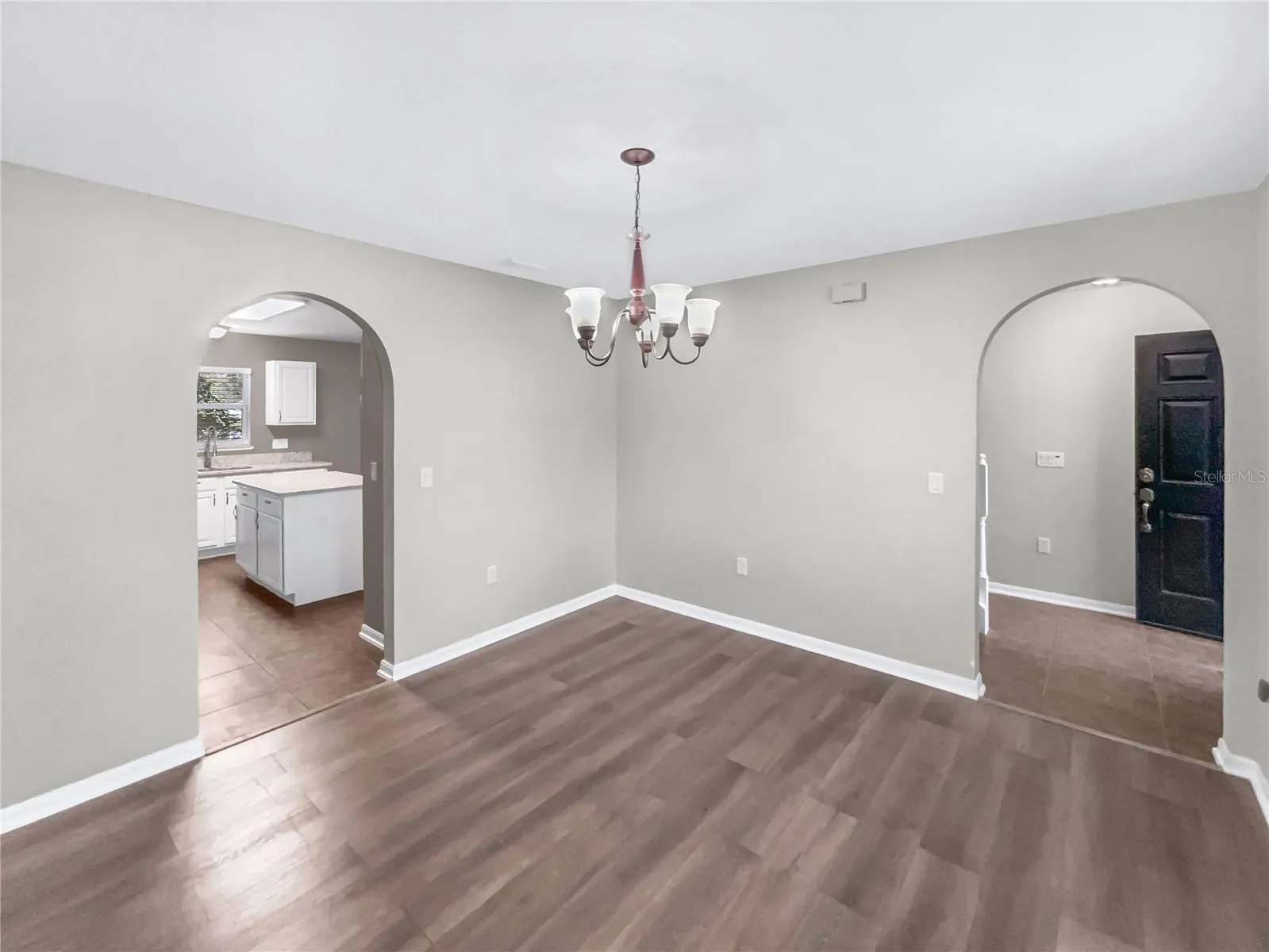 5361 SILVER THISTLE LN
