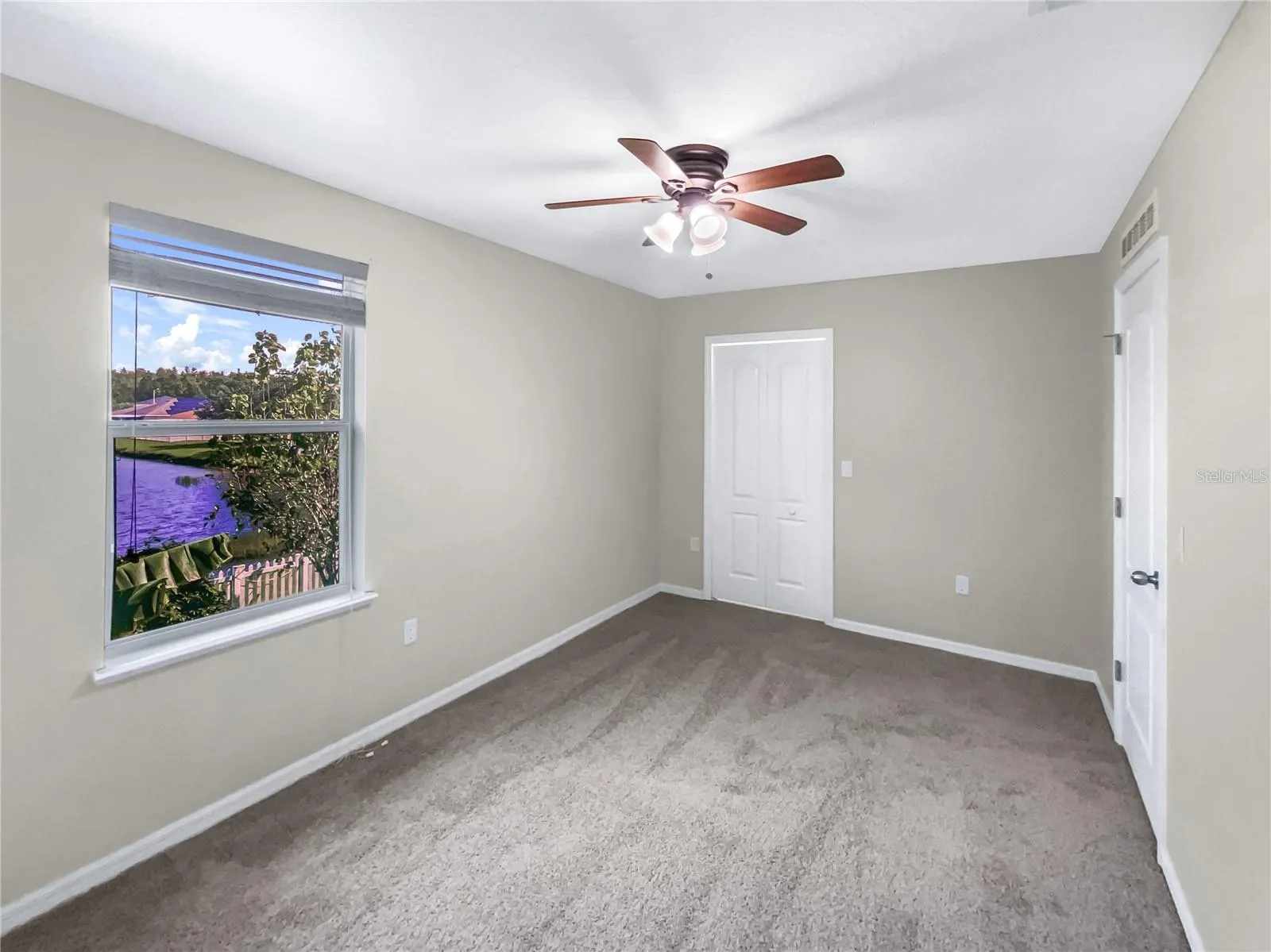 5361 SILVER THISTLE LN
