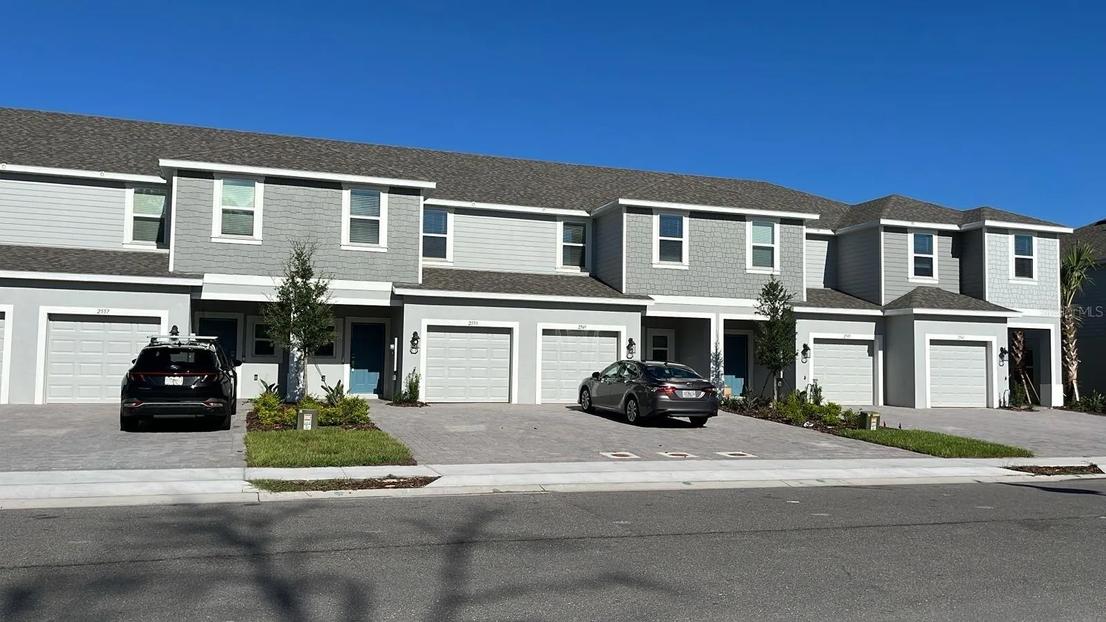 2565 PENGUIN BLVD